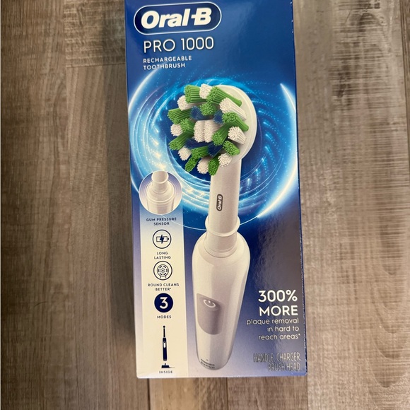 Pro 1000 Rechargeable Electric Toothbrush - White